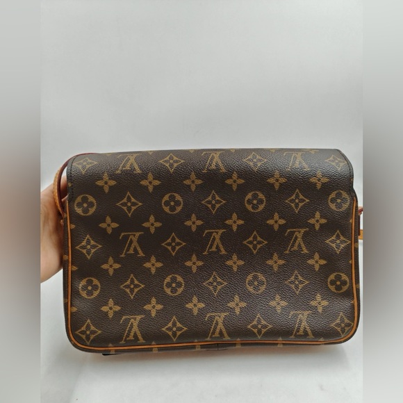 Authentic Louis Vuitton monogram Saint Germain crossbody - Picture 2 of 14